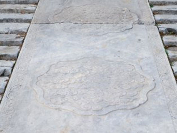 芝麻灰路沿石